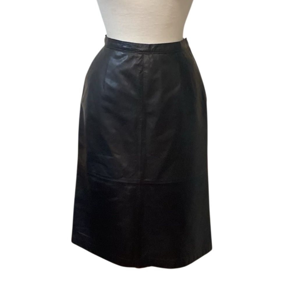 Elegant Black Leather Skirt
